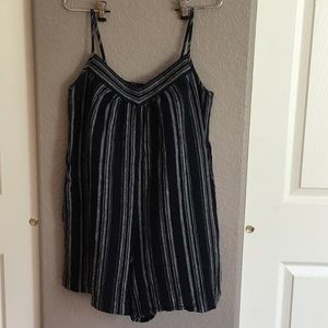 Uniqlo Linen Blend Romper